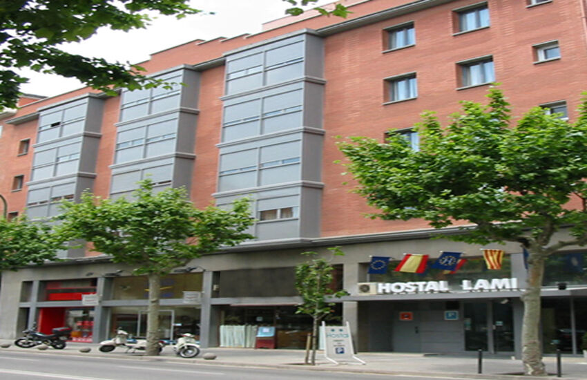 Hostal Lami Эсплугес-де-Льобрегат Экстерьер фото
